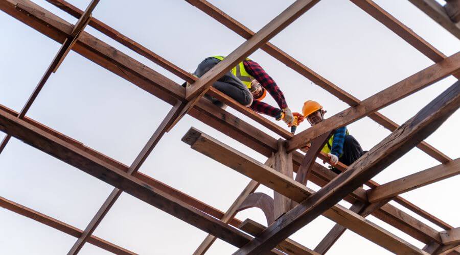 Professional gutter cleaning in Haubstadt, IN